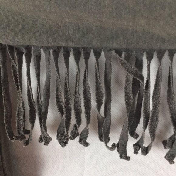 #8 Quarts gray jacket with tassels by art class - Picture 4 of 7